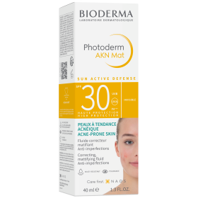 BIODERMA PHOTODERM AKN MAT SPF 30 FLUID KORYGUJĄCY MATUJĄCY PRZECIW NIEDOSKONAŁOŚCIĄ 40ML